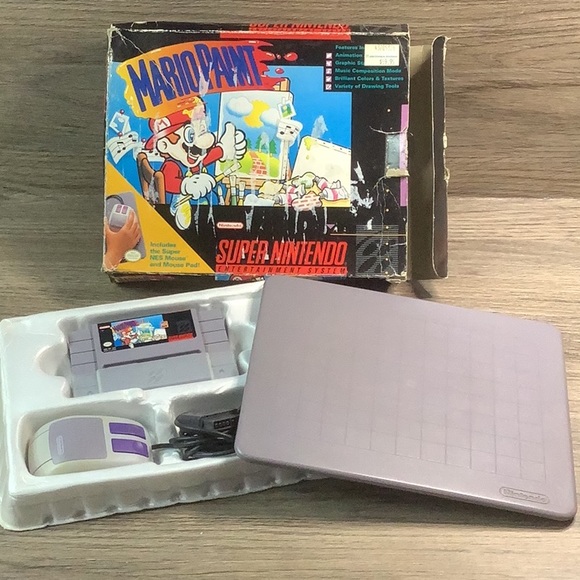 Super Nintendo MARIO PAINT w/ mouse and pad played <10x - Picture 1 of 15